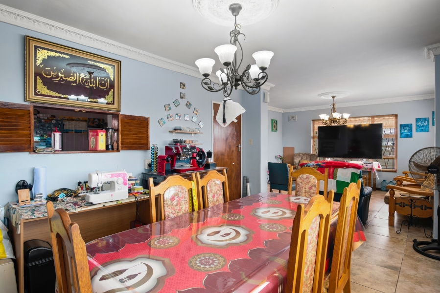 3 Bedroom Property for Sale in Pinati Western Cape